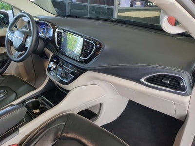 2023 Chrysler Pacifica Hybrid Limited