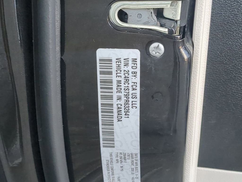 2023 Chrysler Pacifica Hybrid Limited