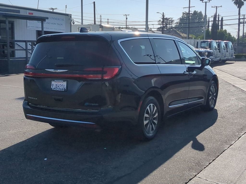 2023 Chrysler Pacifica Hybrid Limited