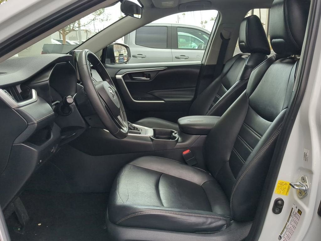 2019 Toyota RAV4 XLE Premium