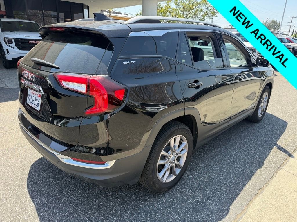 2022 GMC Terrain SLT