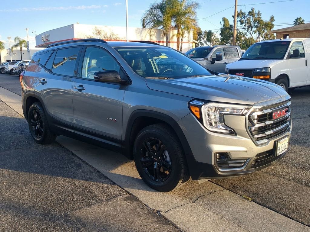 2024 GMC Terrain AT4