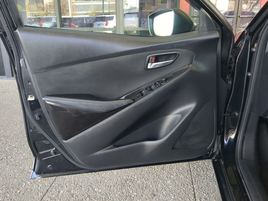 2017 Toyota Yaris iA Base