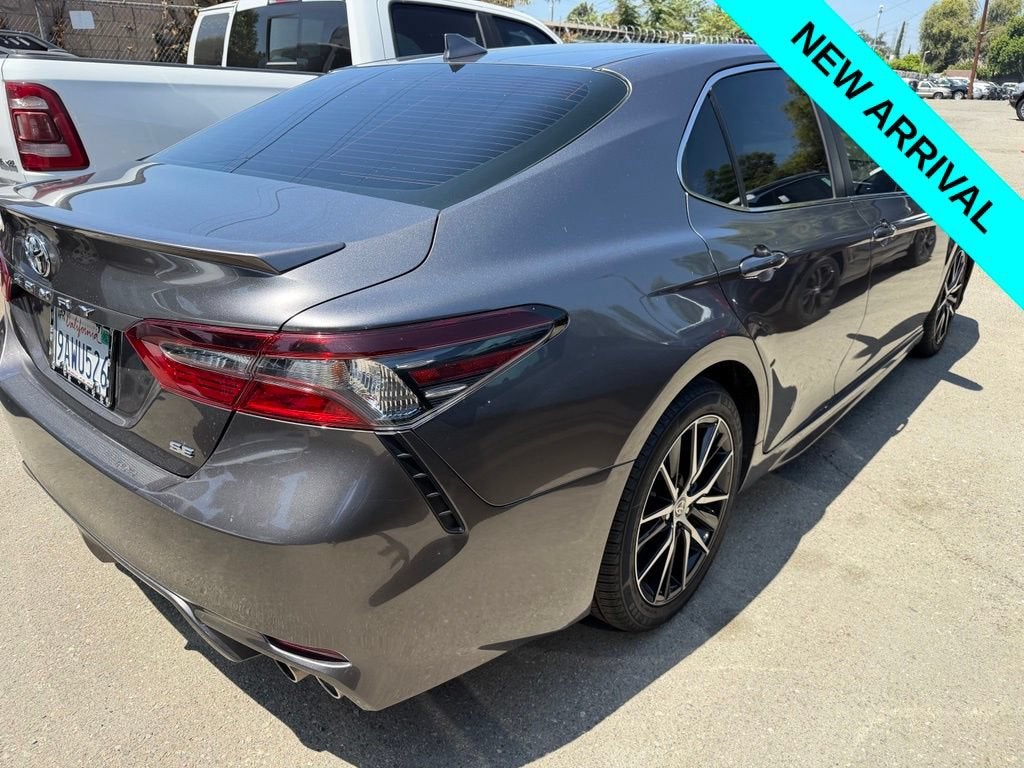 2022 Toyota Camry SE