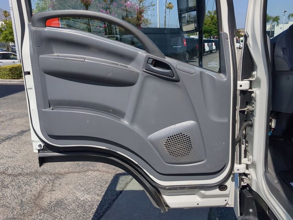 2018 ISUZU TRUCK NPR Base