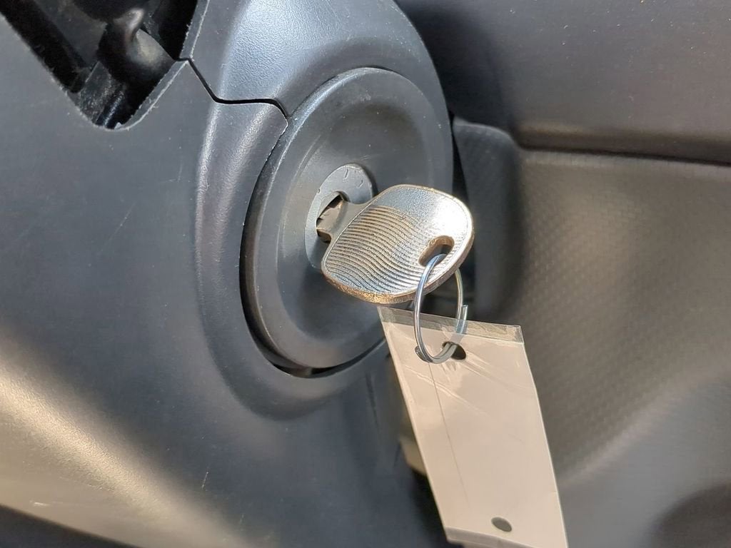 2015 Isuzu NPR HD REG IBT PWL