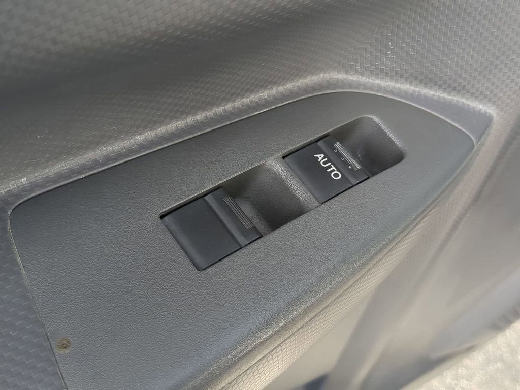 2015 Isuzu NPR HD REG IBT PWL