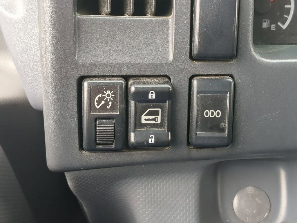 2015 Isuzu NPR HD REG IBT PWL