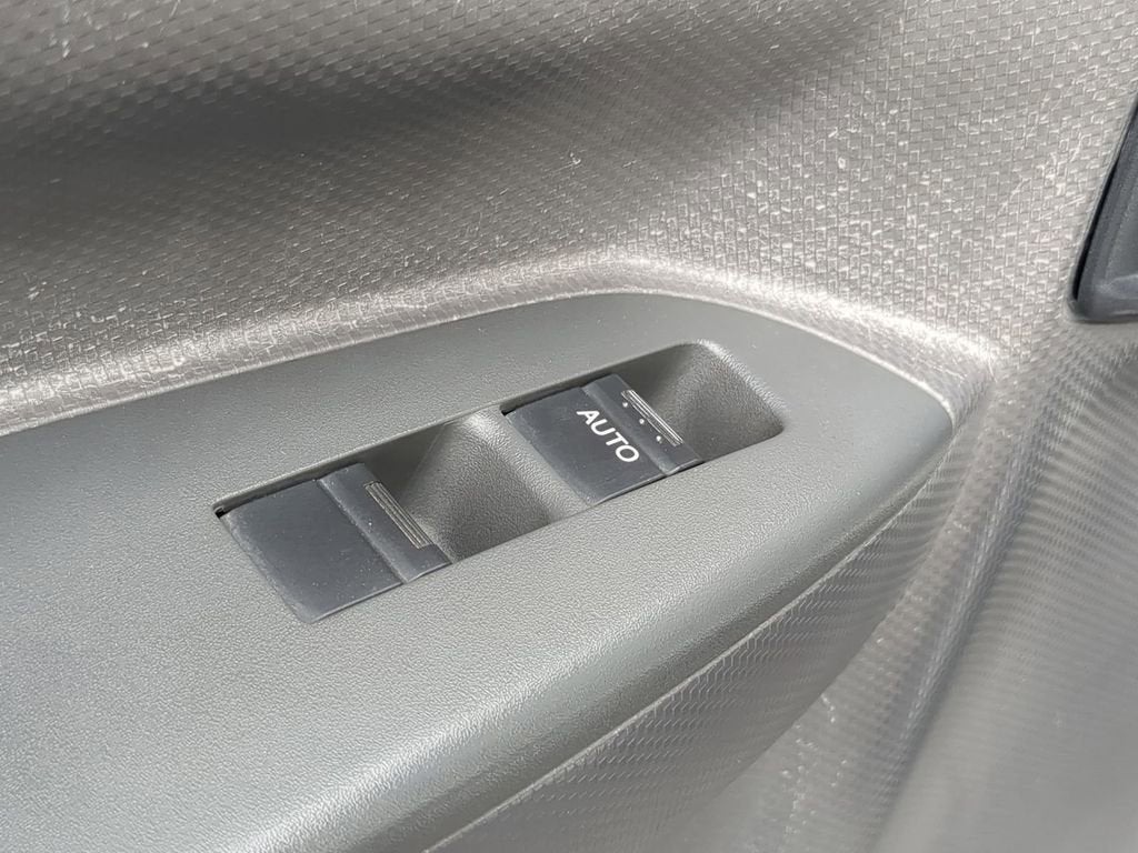 2015 Isuzu NPR HD REG IBT PWL