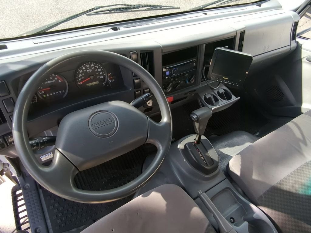 2015 Isuzu NPR HD REG IBT PWL