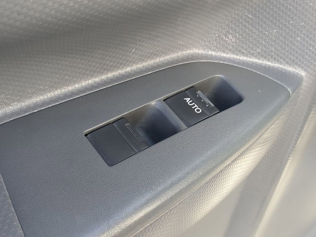 2015 Isuzu NPR HD REG IBT PWL