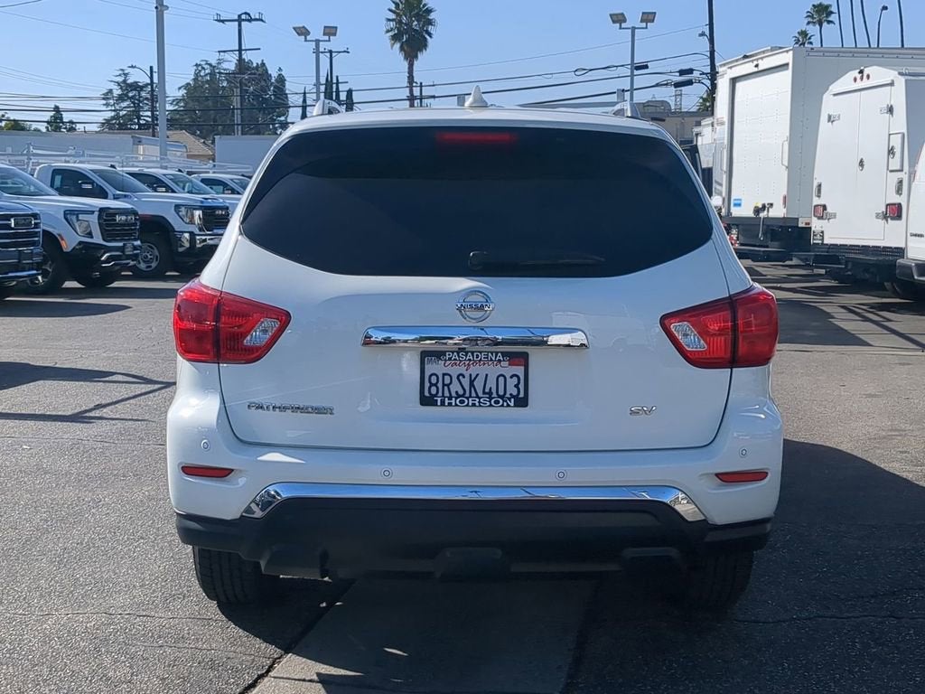 2020 Nissan Pathfinder SV