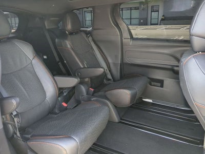 2024 Toyota Sienna LE