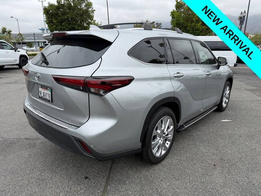 2024 Toyota Highlander LE