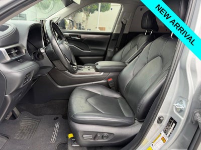 2024 Toyota Highlander LE