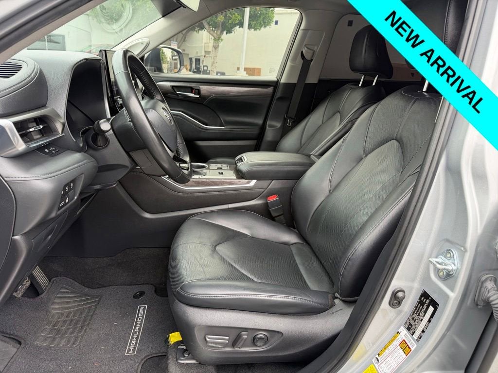 2024 Toyota Highlander LE