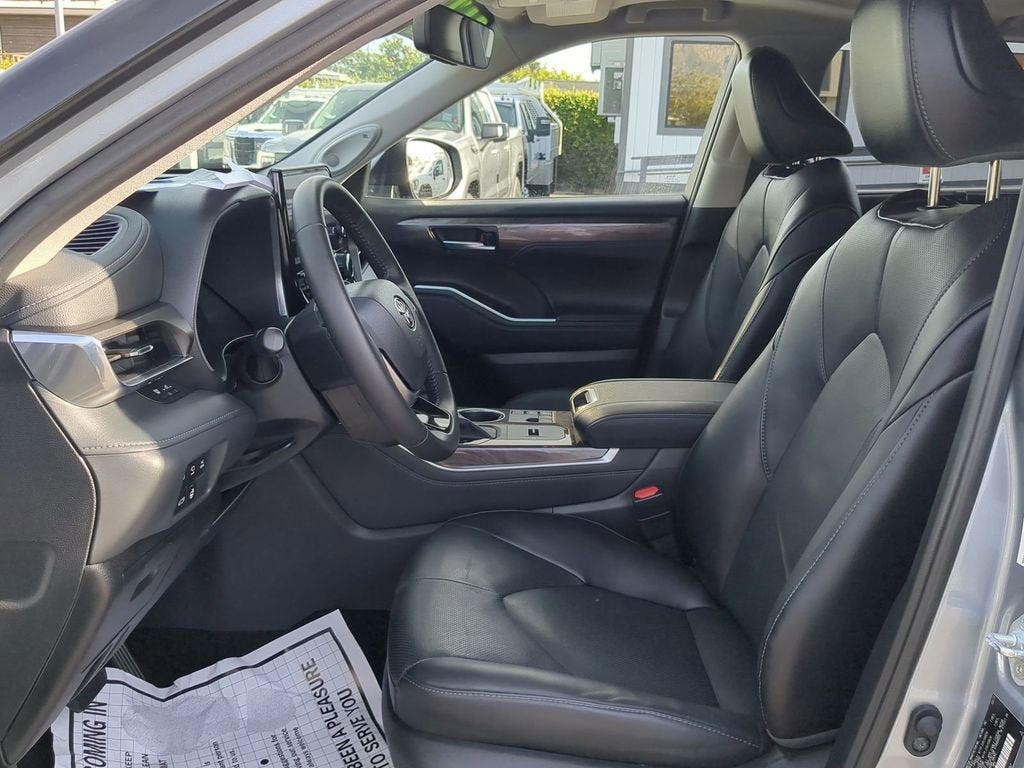 2023 Toyota Highlander Hybrid Limited