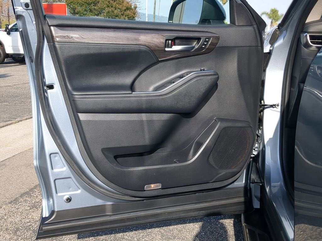 2023 Toyota Highlander Hybrid Limited