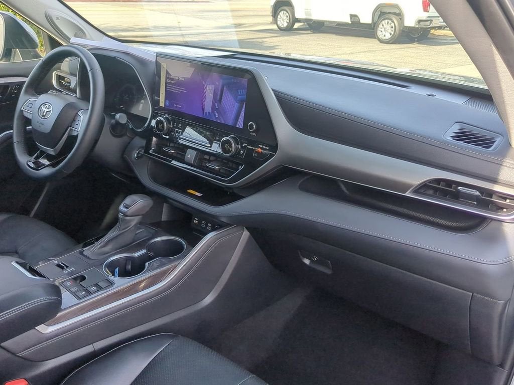 2023 Toyota Highlander Hybrid Limited