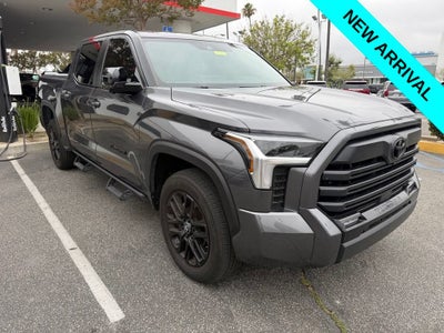 2025 Toyota Tundra 4WD SR5
