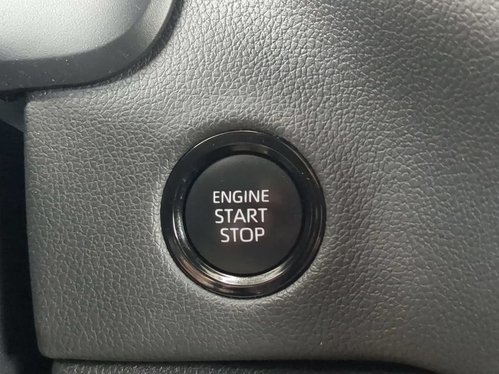 2025 Toyota Tundra 4WD SR5