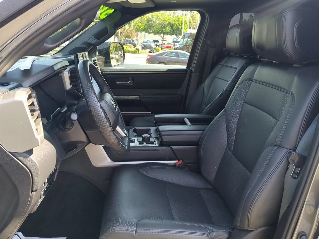 2025 Toyota Tundra 4WD SR5