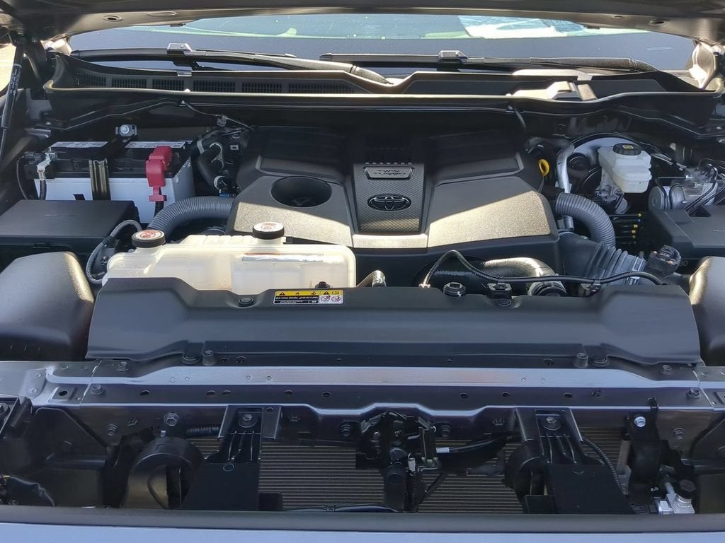 2025 Toyota Tundra 4WD SR5