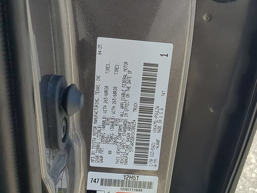 2025 Toyota Tundra 4WD SR5