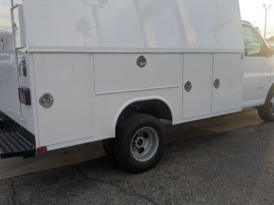 2026 GMC Savana Cutaway 3500 1WT