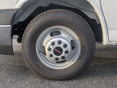 2026 GMC Savana Cutaway 3500 1WT