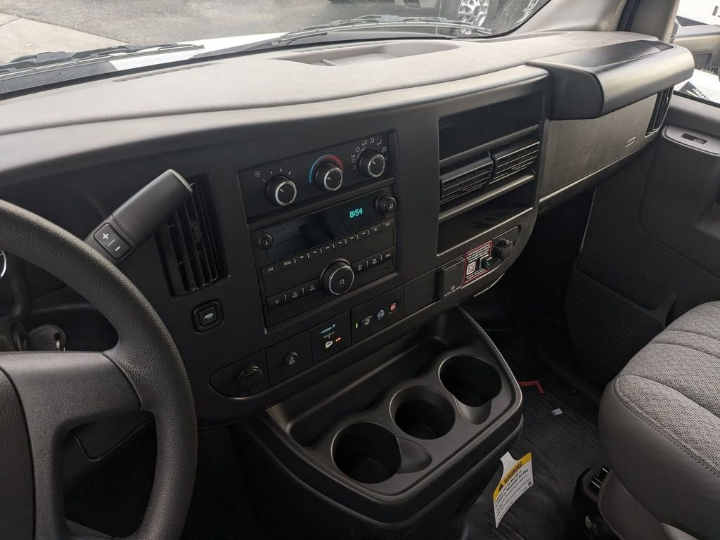 2026 GMC Savana Cutaway 3500 1WT