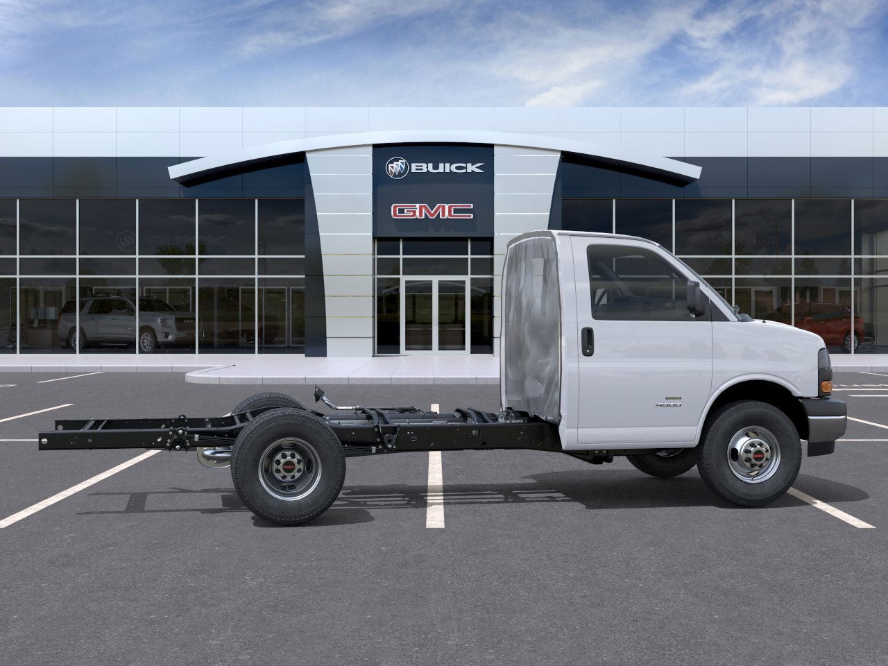2026 GMC Savana Cutaway 3500 1WT