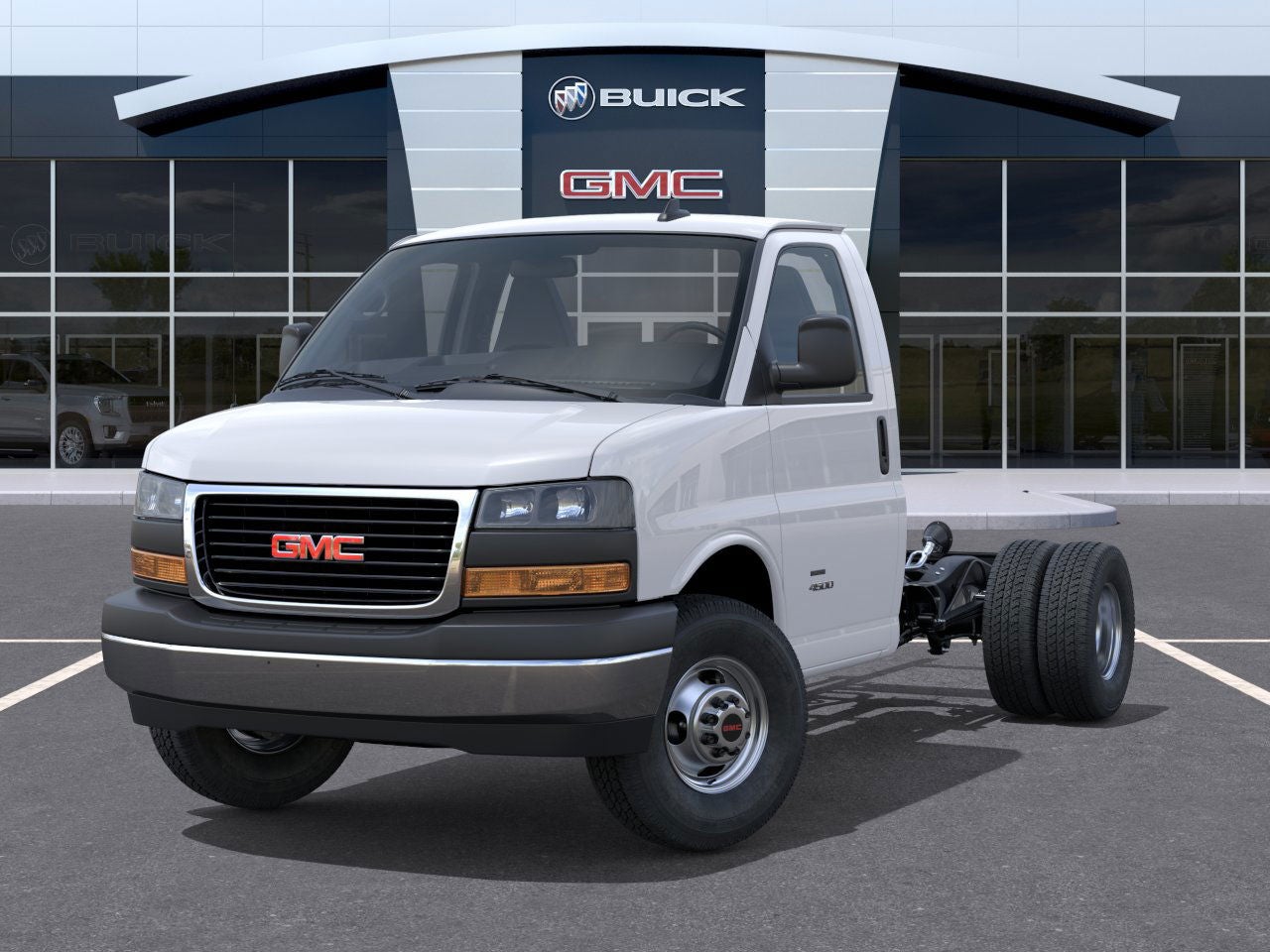 2026 GMC Savana Cutaway 3500 1WT