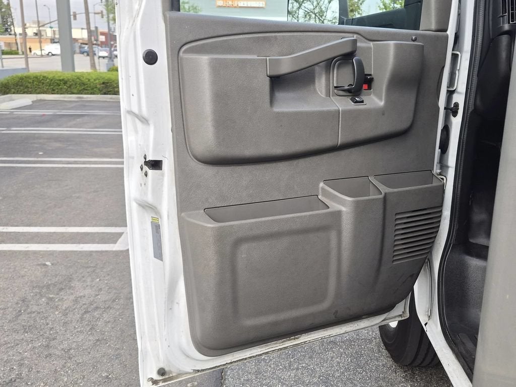 2021 GMC Savana Cutaway 3500 VAN 177" RWD