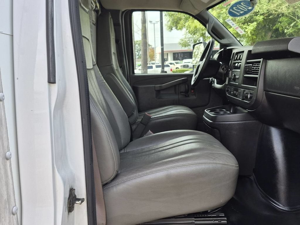 2021 GMC Savana Cutaway 3500 VAN 177" RWD