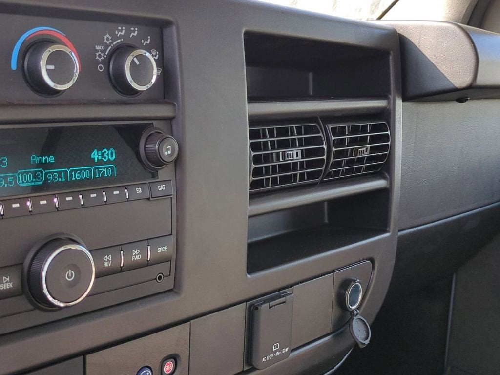 2024 GMC Savana Cutaway 4500 2WT