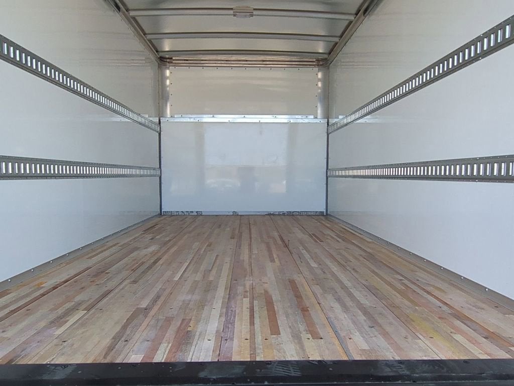 2024 GMC Savana Cutaway 4500 2WT