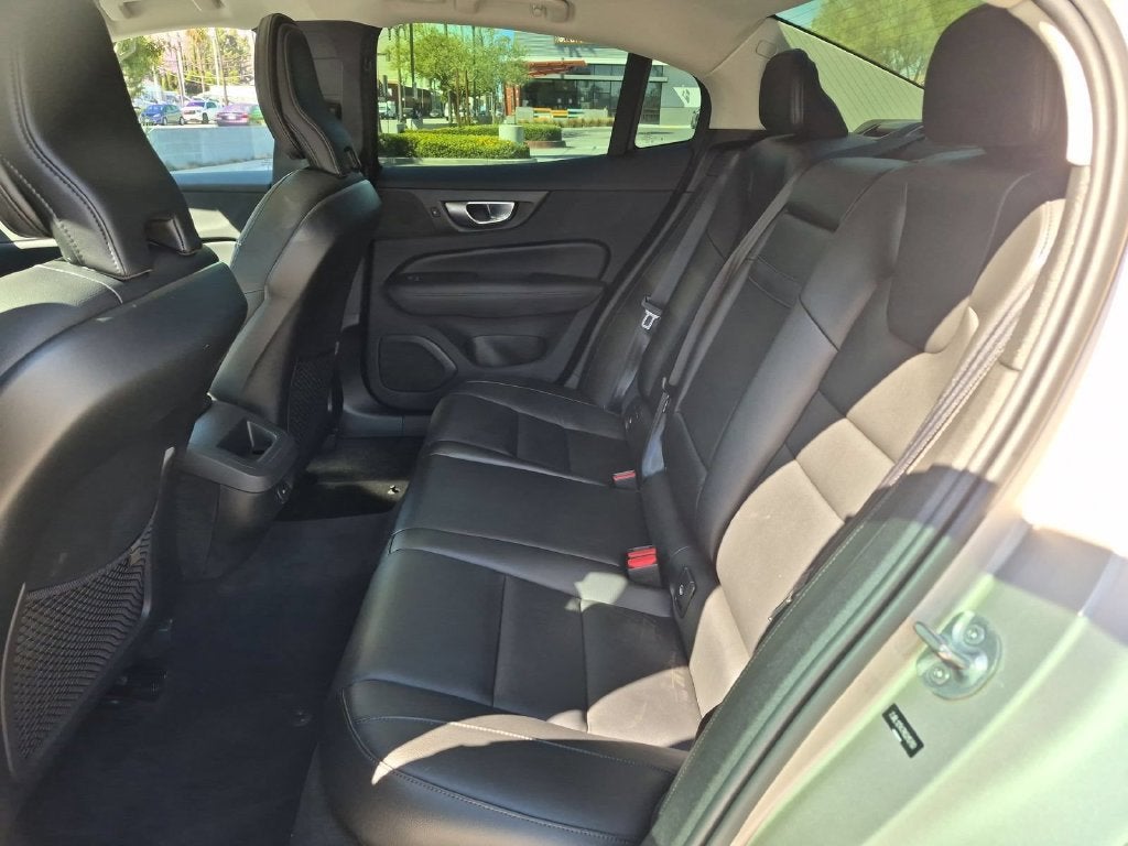 2024 Volvo S60 Core Dark Theme