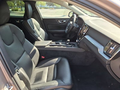 2024 Volvo S60 Core Dark Theme