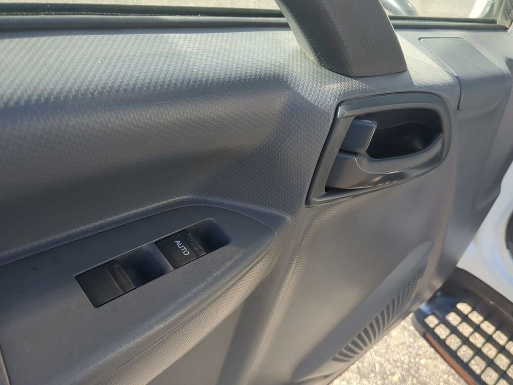 2021 Isuzu NPR-HD Base