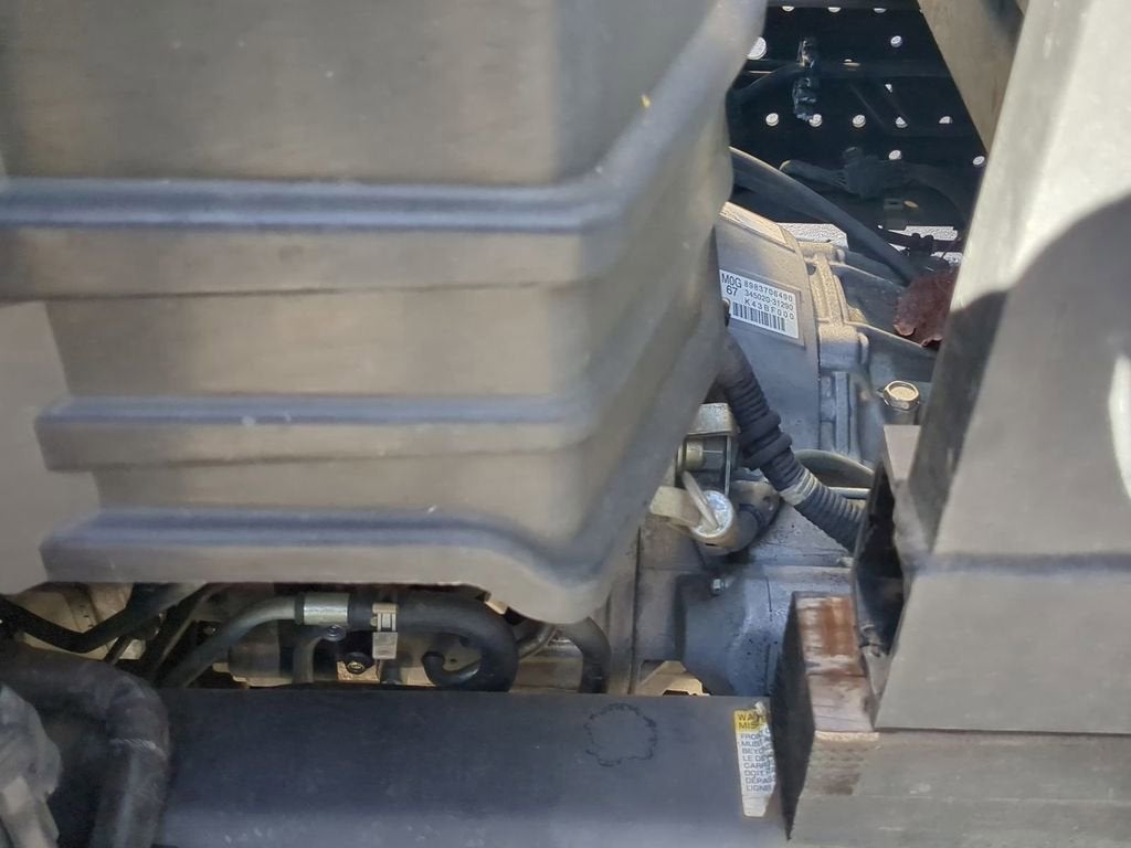 2021 Isuzu NPR-HD Base