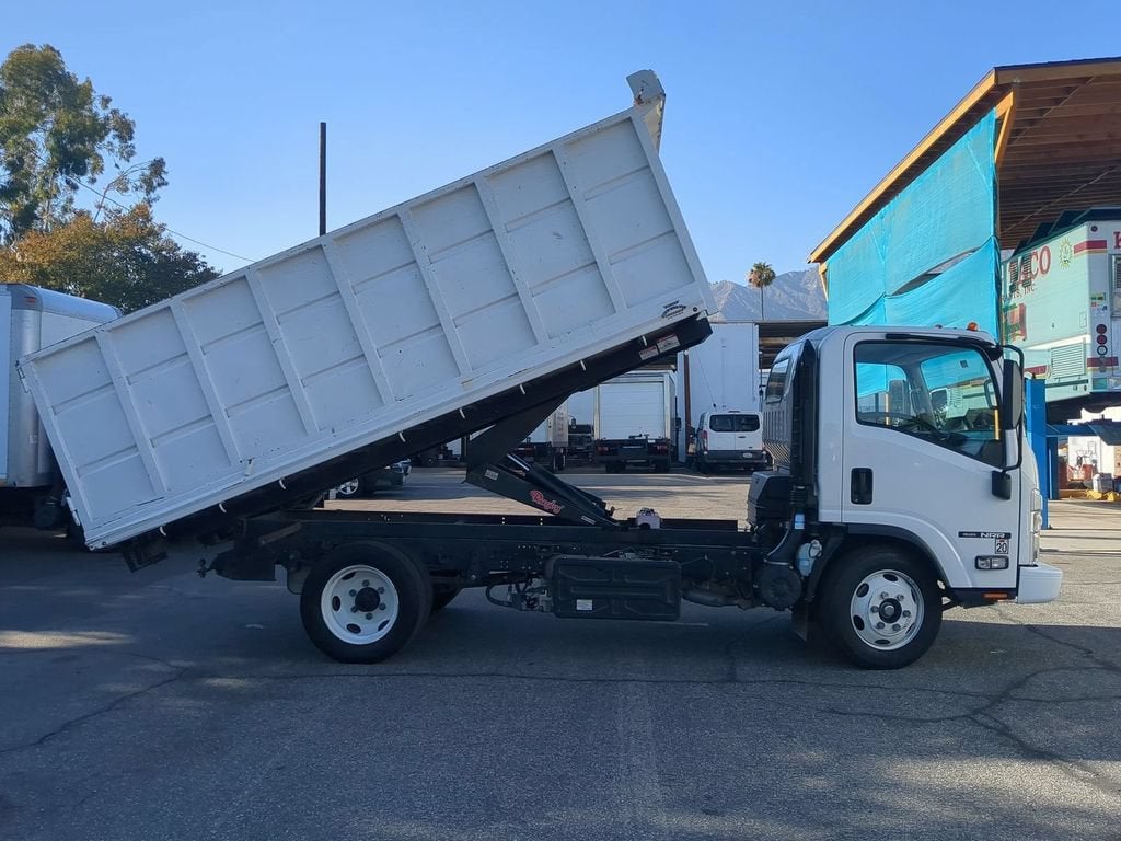 2024 ISUZU TRUC NRR Base