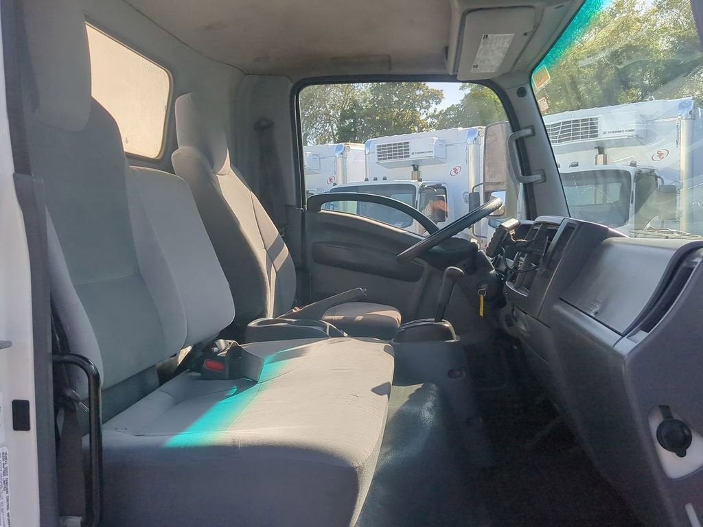 2017 Isuzu NRR DSL REG AT IBT PWL