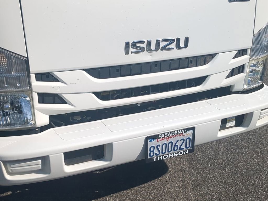 2017 Isuzu NRR DSL REG AT IBT PWL