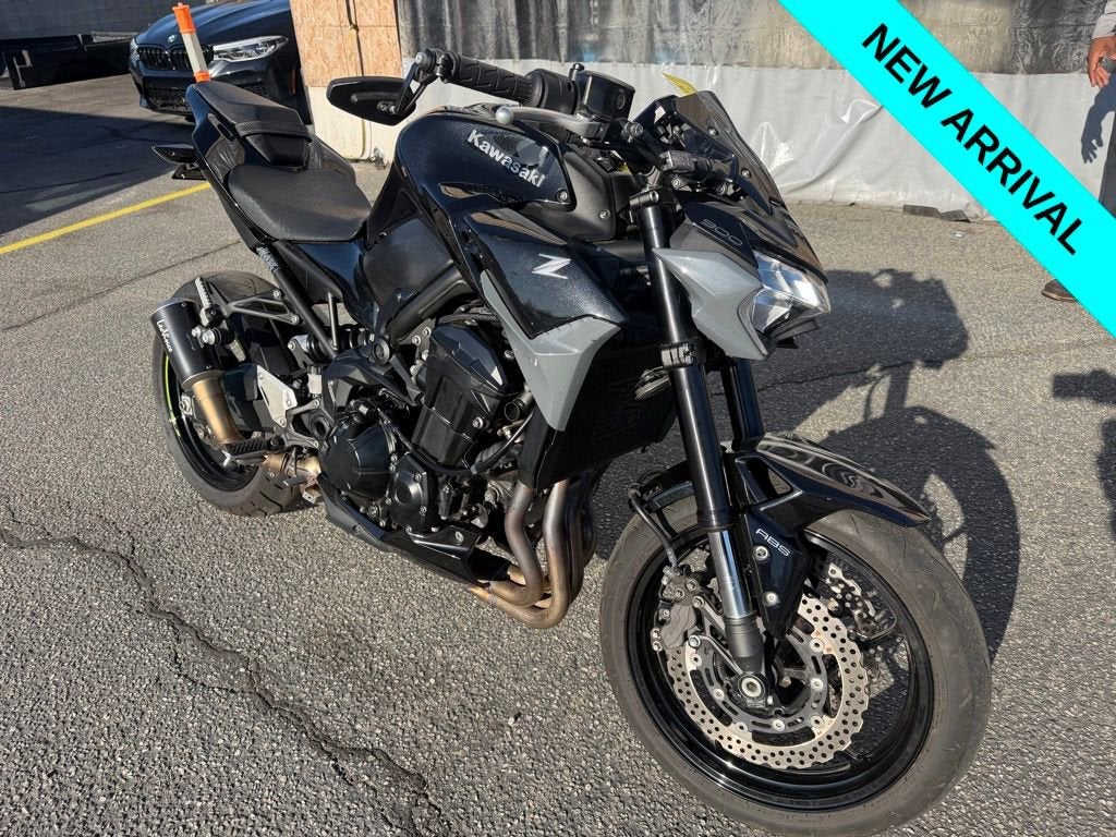 2024 KAWASAKI ZR900 Base