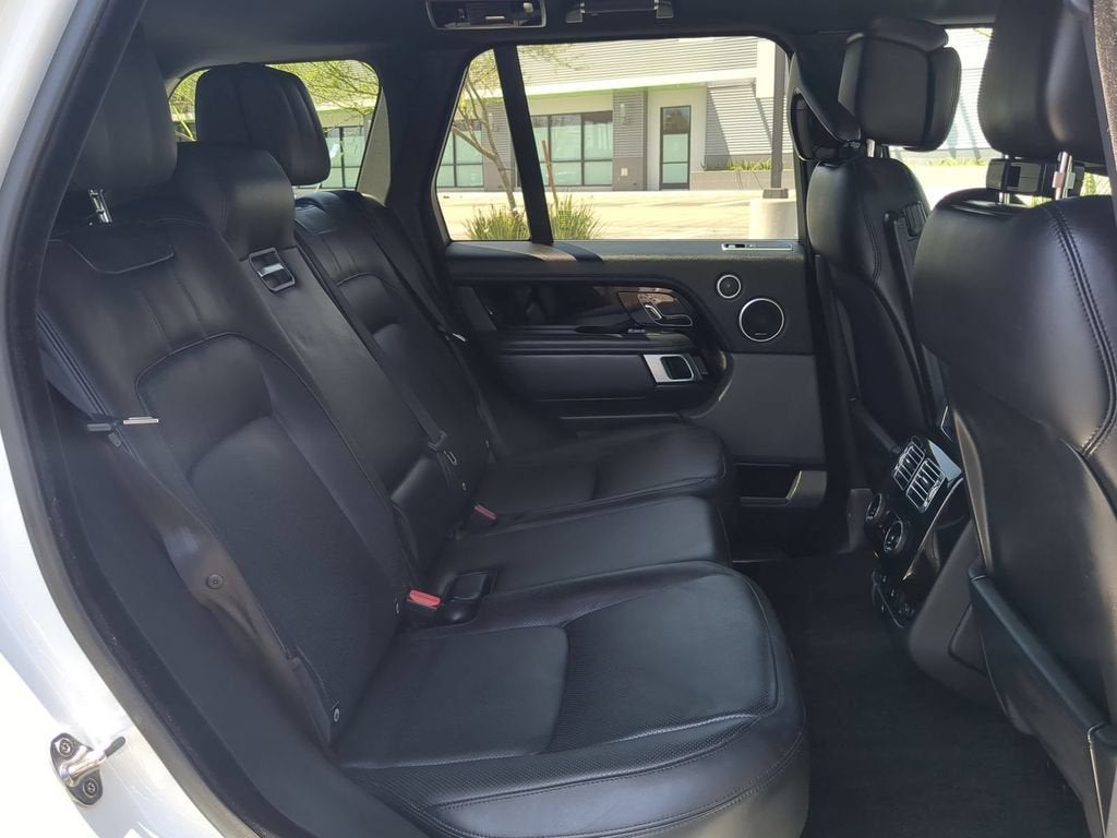 2020 Land Rover Range Rover P525 HSE